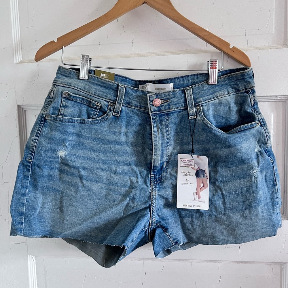 NWT high rise denim shorts